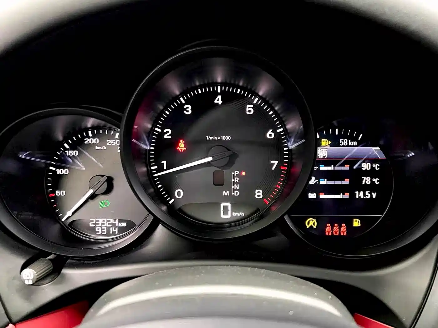 Porsche Macan 2022 Macan 2.0T фото 9