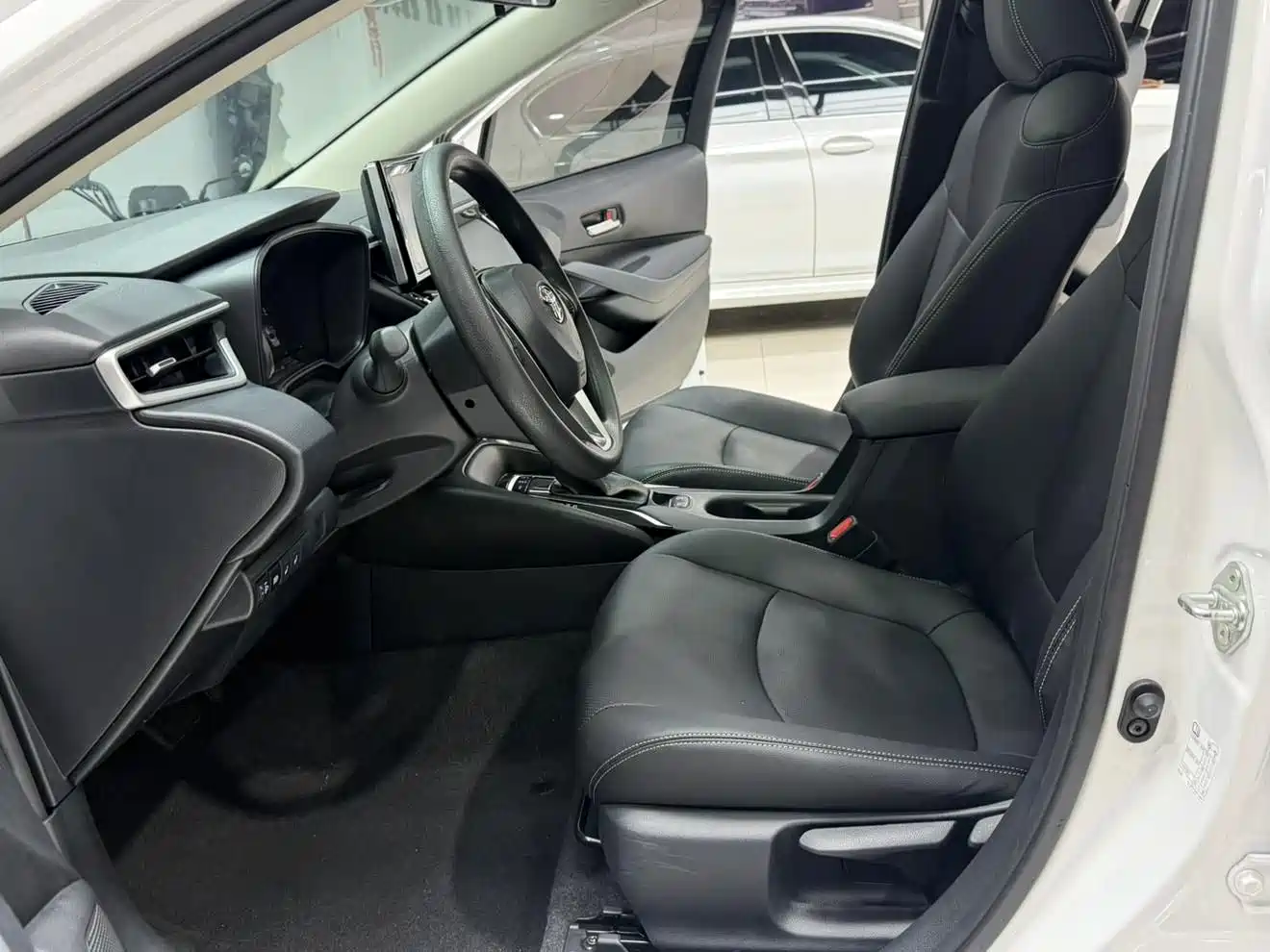 Toyota Corolla 2023 1.2T Elite Edition фото 9