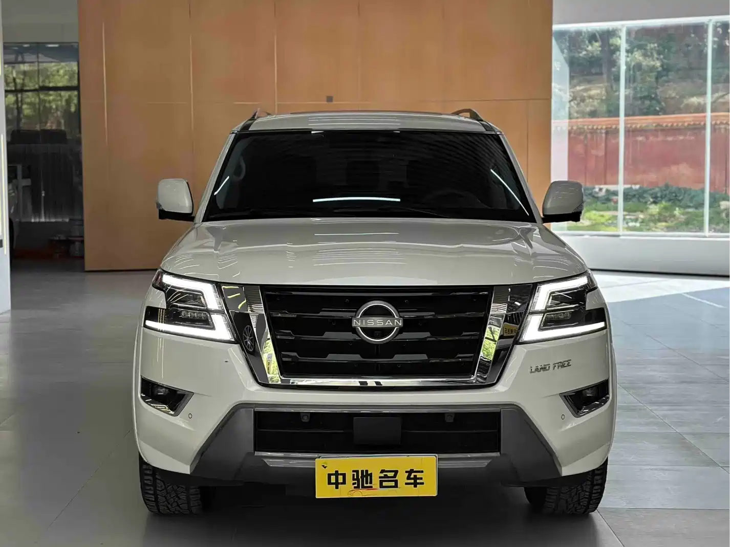 Фото 2 - Nissan Patrol