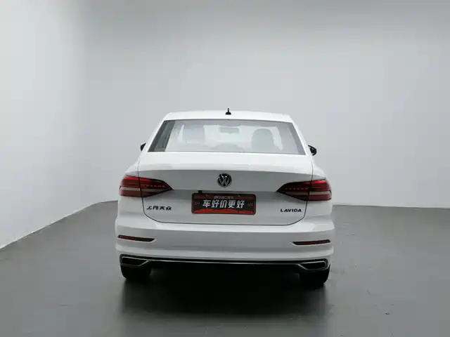 Volkswagen Lavida 2019 1.5L Automatic Comfort Edition China VI — фото 4
