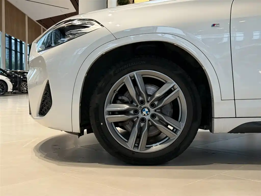 BMW X2 2024 2023 sDrive25i M Sport Shadow Edition