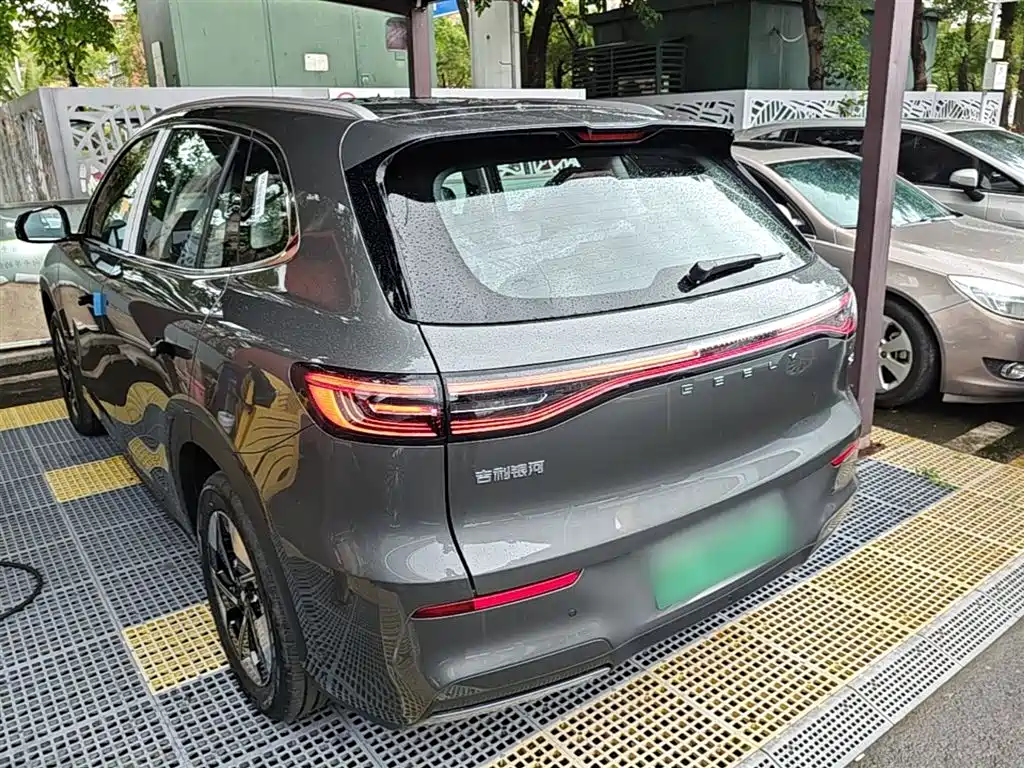 Geely Galaxy Galaxy E5 2026 610km Explorer+ Edition фото 5