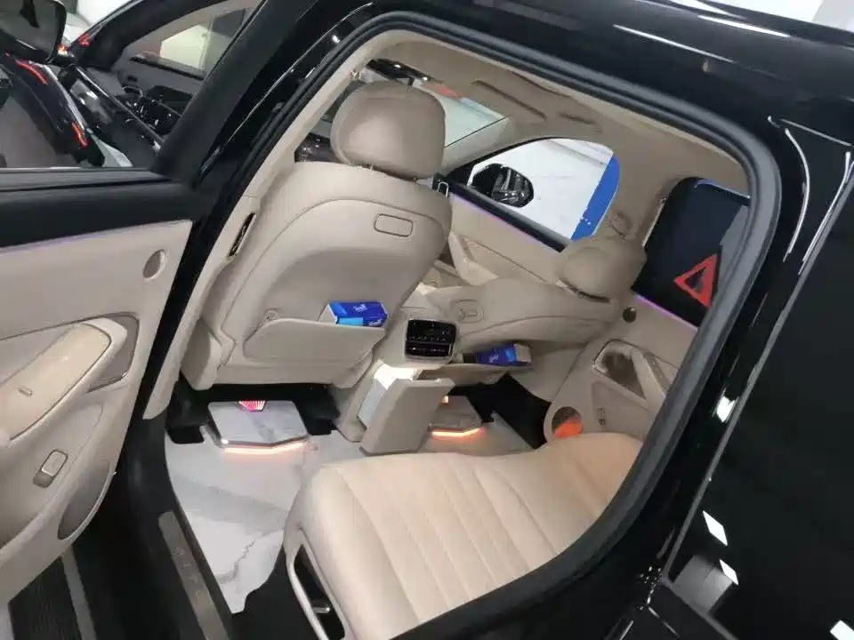AITO Wenjie AITO M8 2026