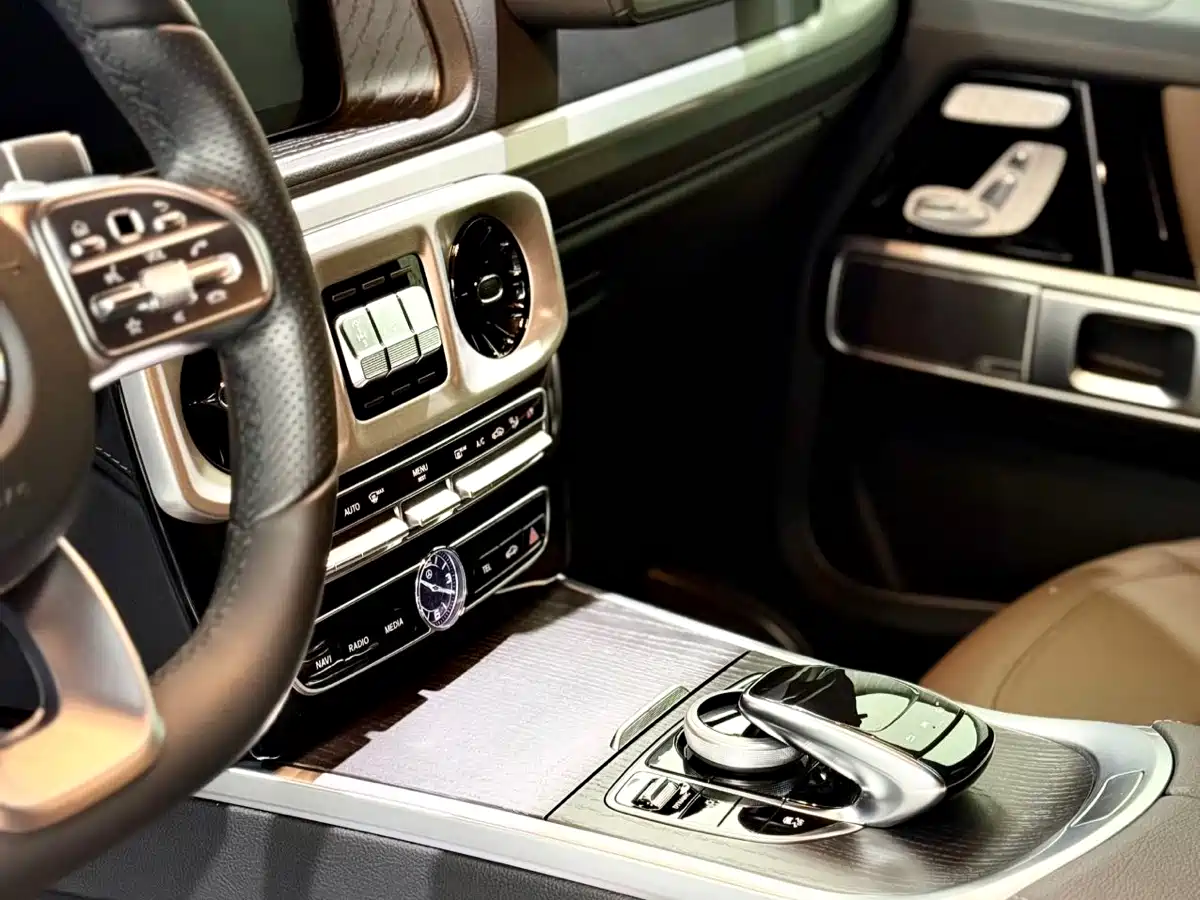 Mercedes-Benz G-Class 2023 G 350 фото 16