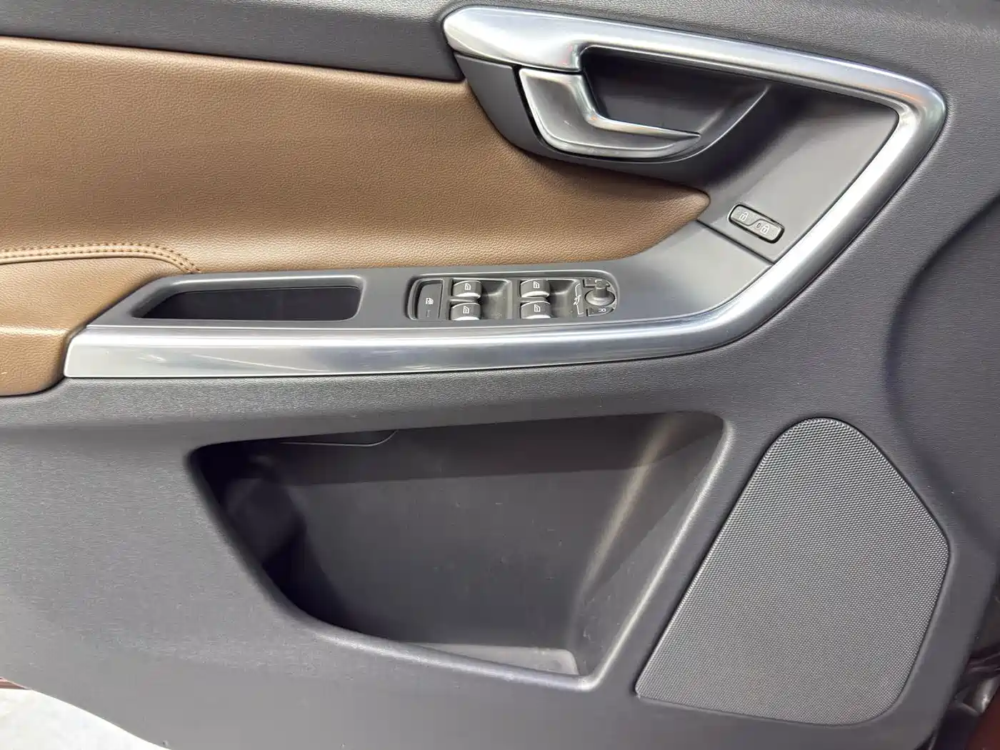 Фото 17 - Volvo XC60