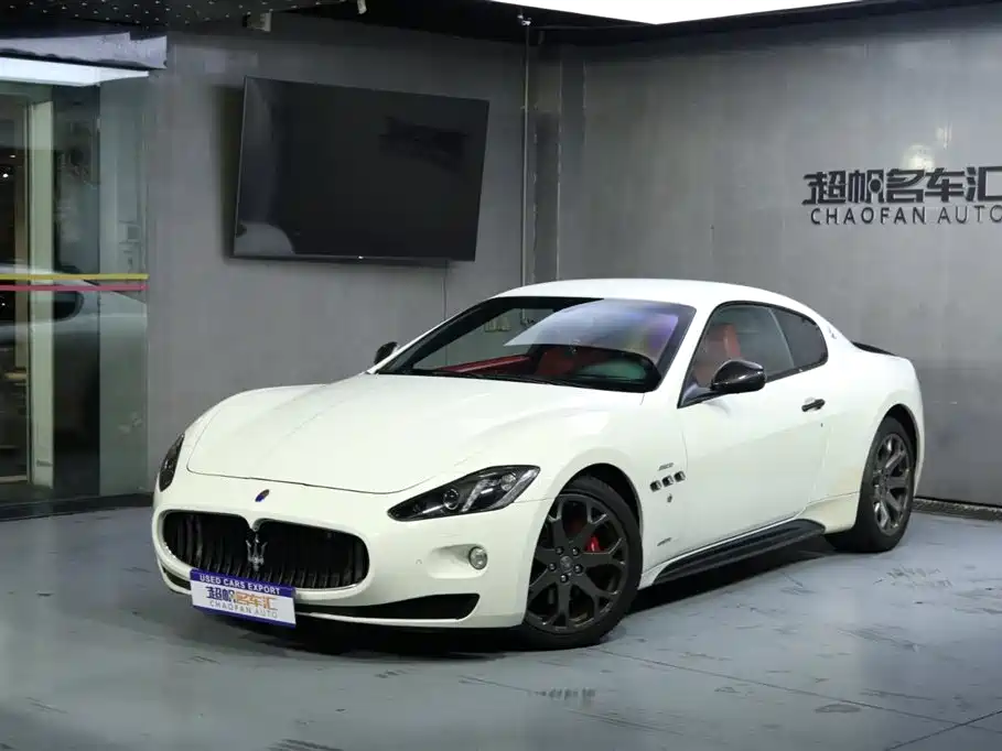 Maserati GranTurismo 2018 2007 4.2L Standard