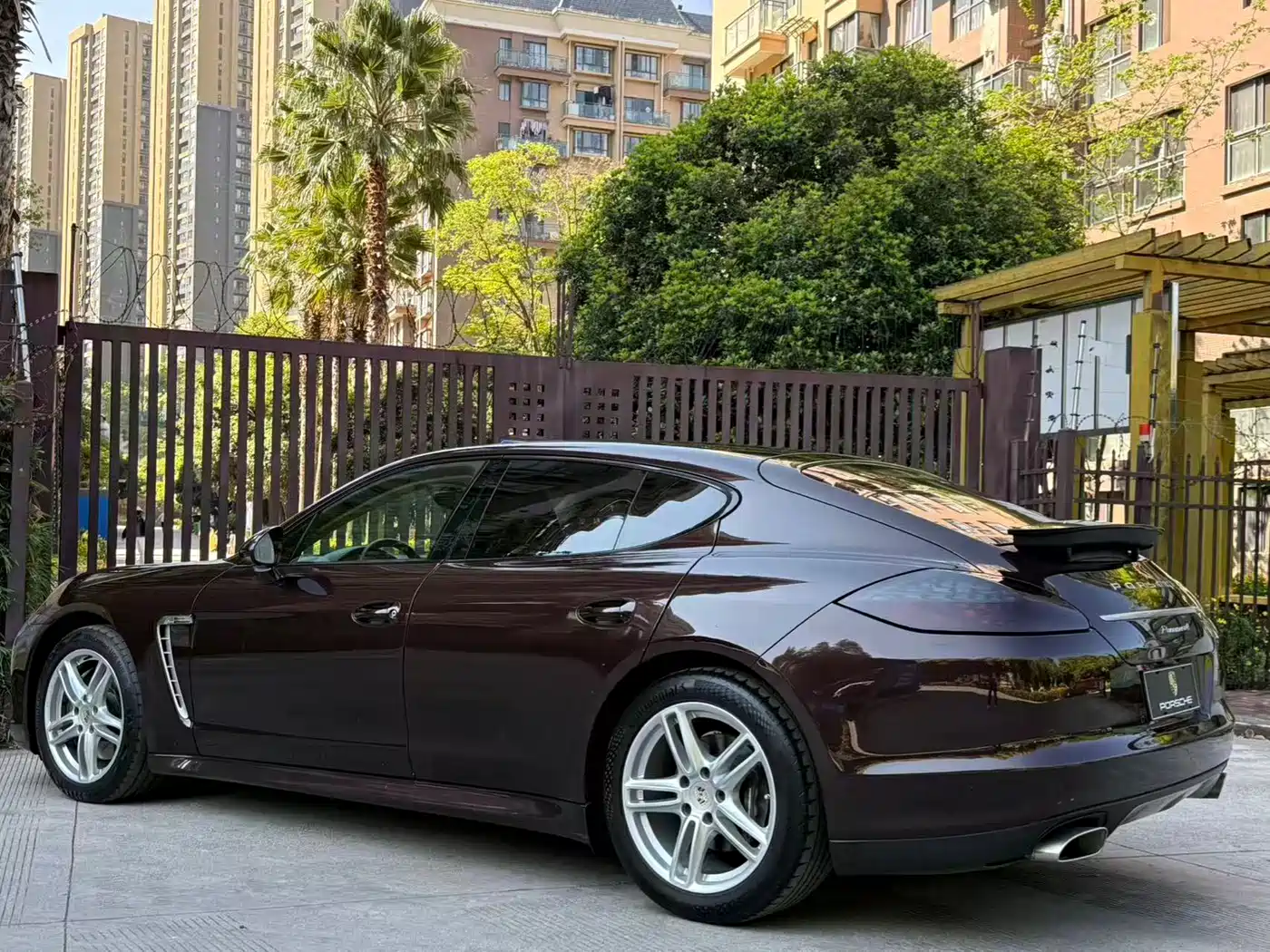 Porsche Panamera 2013 Panamera 4 Platinum Edition 3.6L фото 5