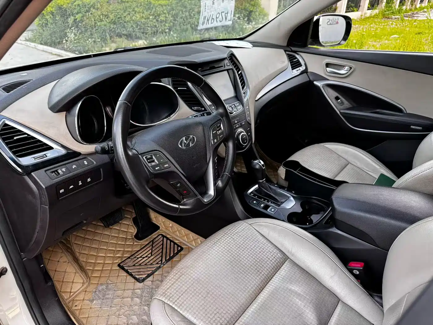Hyundai Santa Fe (Import) 2013 3.0L 4WD Flagship Edition 7-Seater Euro V фото 4