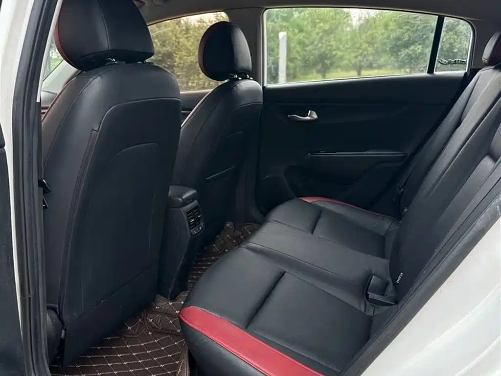 Kia KX CROSS 2017 1.4L AT GLS фото 7