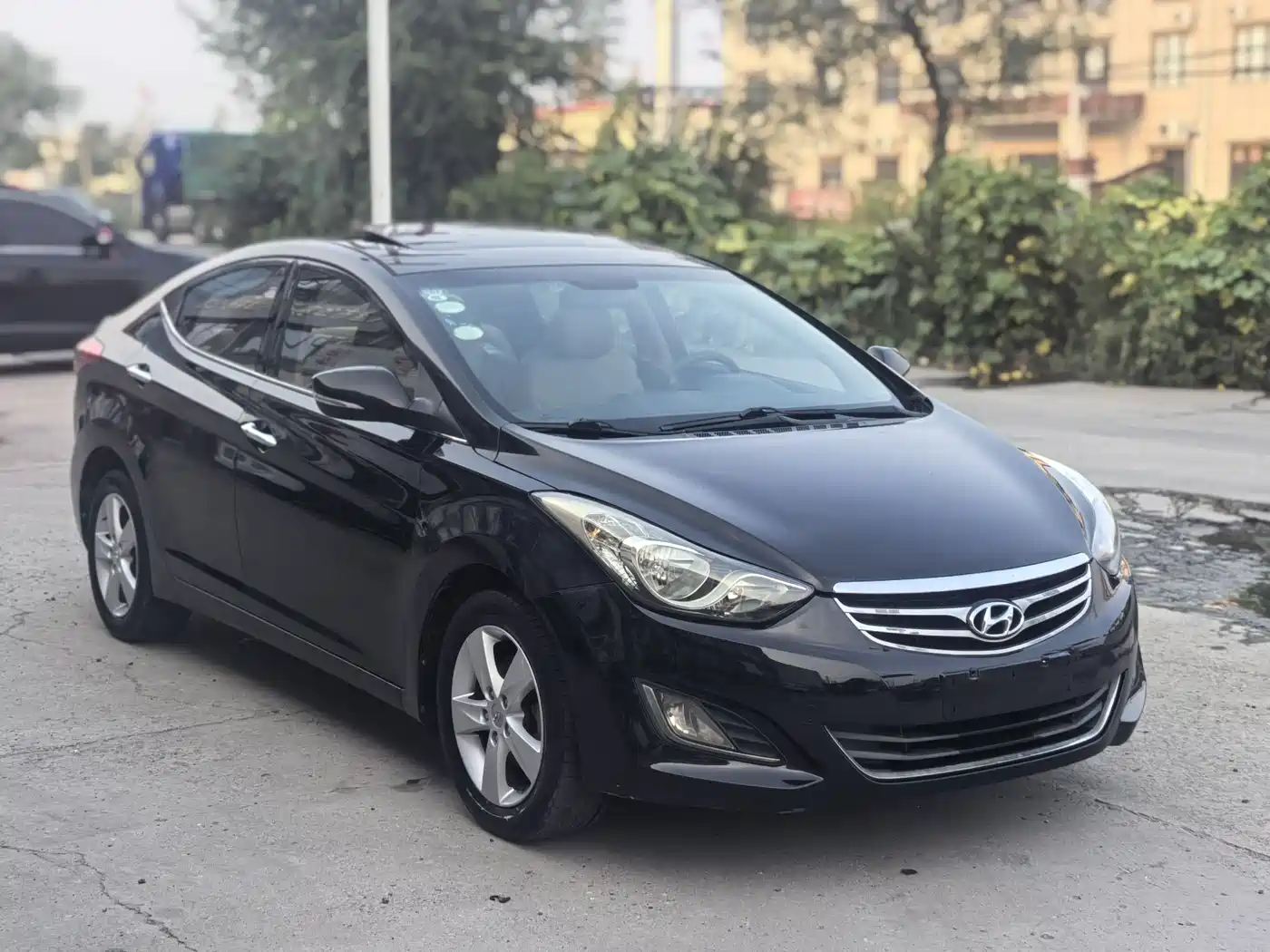 Hyundai Langdong 2012 1.6L Manual Fashion фото 3