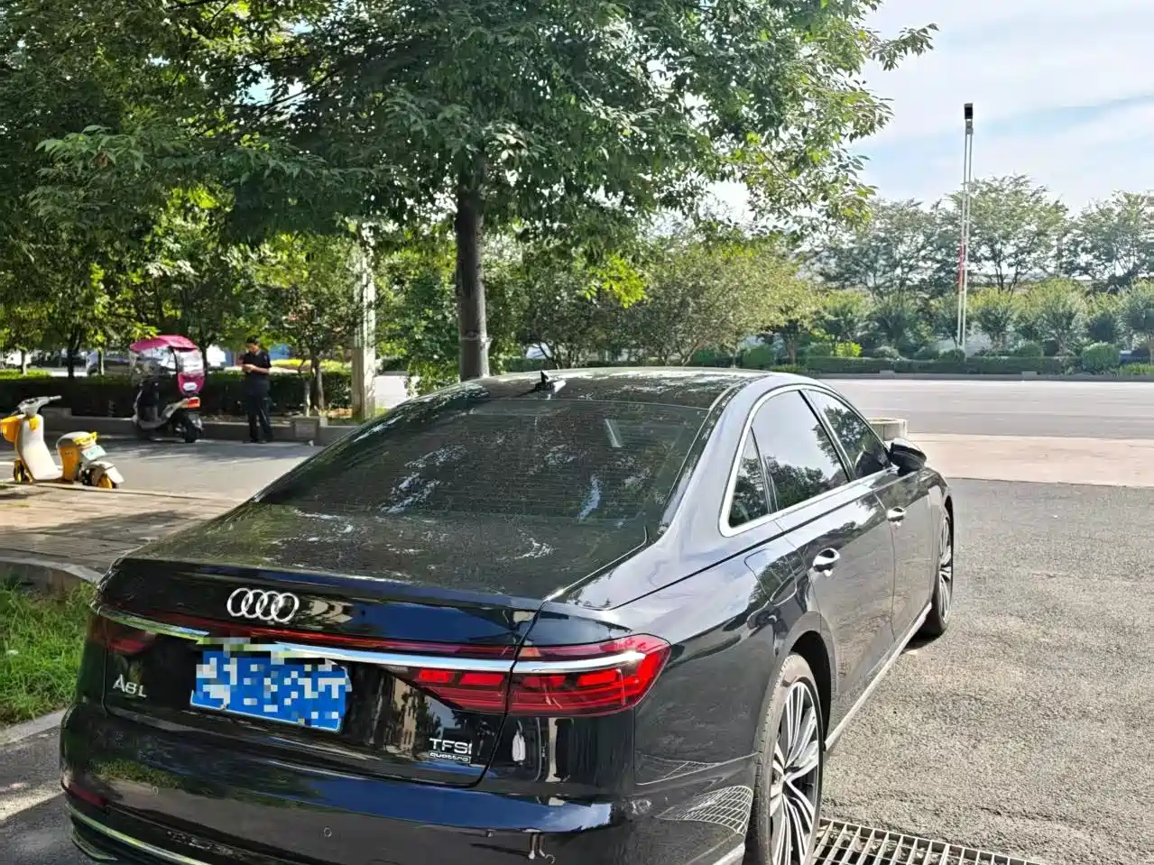 Audi A8 2025 2024 Model A8L 45 TFSI quattro Luxury