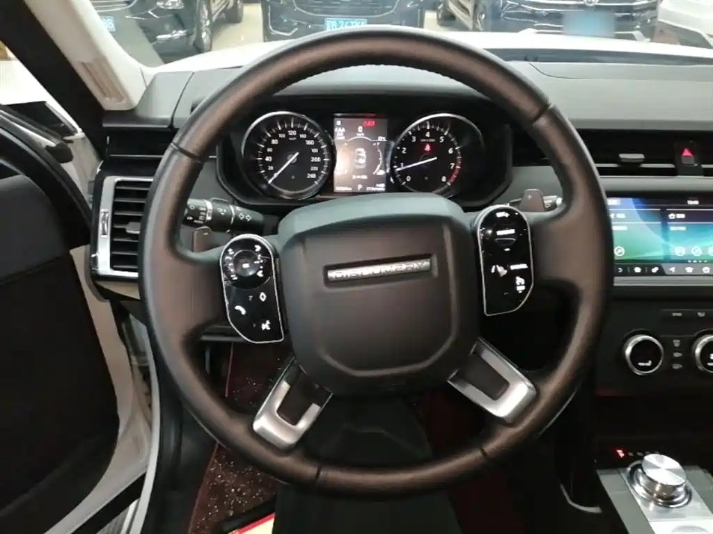 Land Rover Discovery 2019 3.0 SC V6 SE фото 11