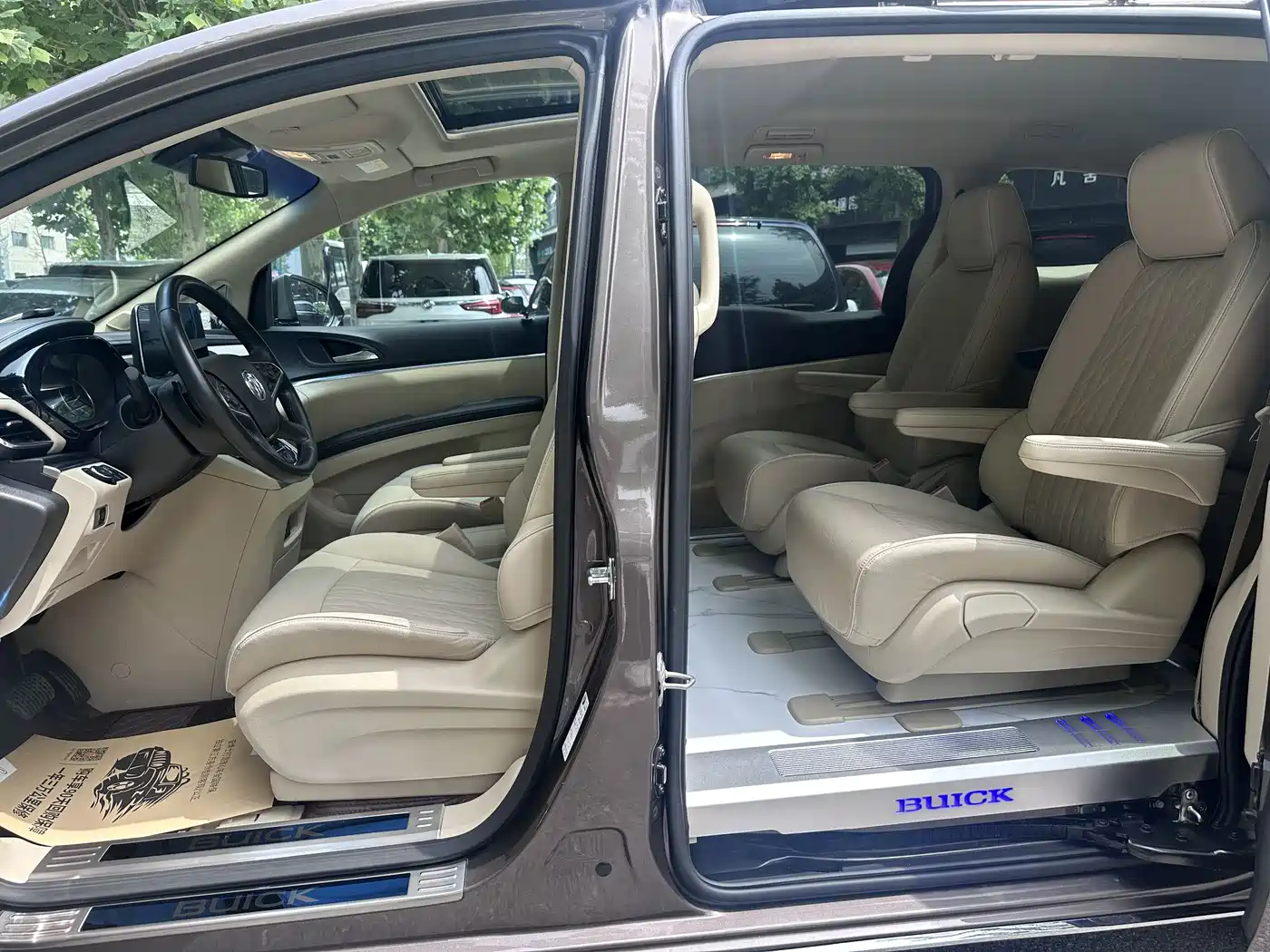 Buick GL8 2023 Land Business Class 652T Luxury фото 4