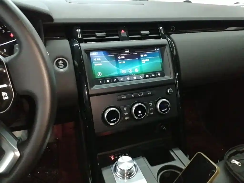 Land Rover Discovery 2019 3.0 SC V6 SE фото 13