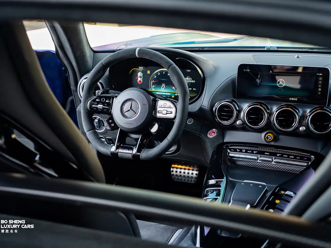 MERCEDES-BENZ AMG GT