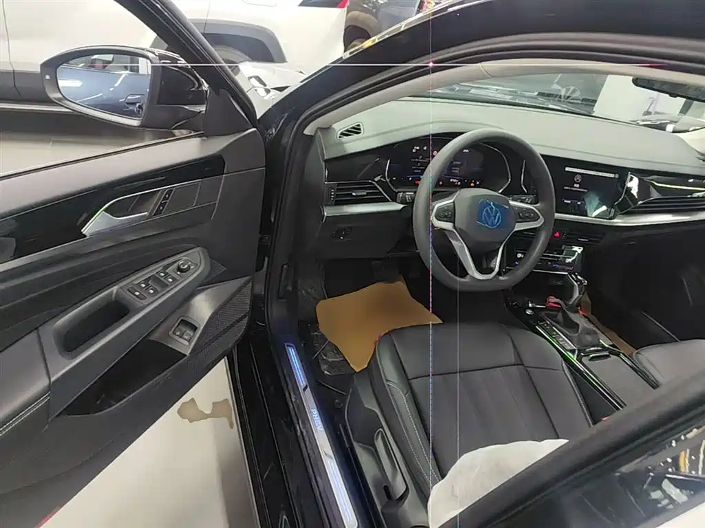 Volkswagen Passat New Energy 2025 430PHEV Hybrid Business Edition фото 16