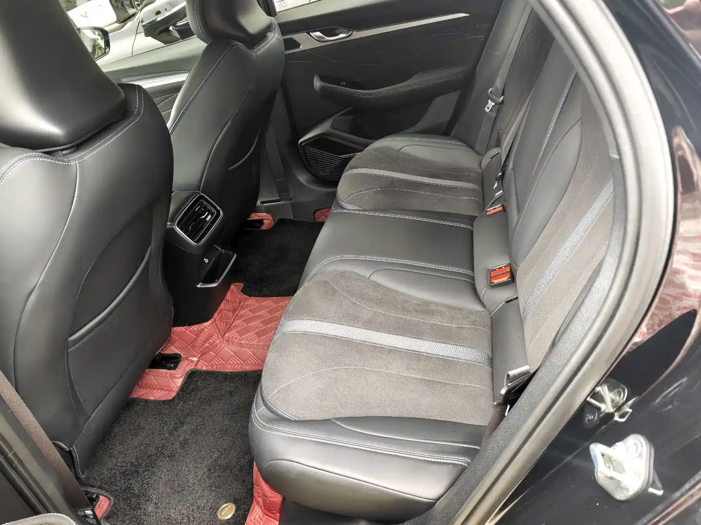 Фото 5 - Geely Preface