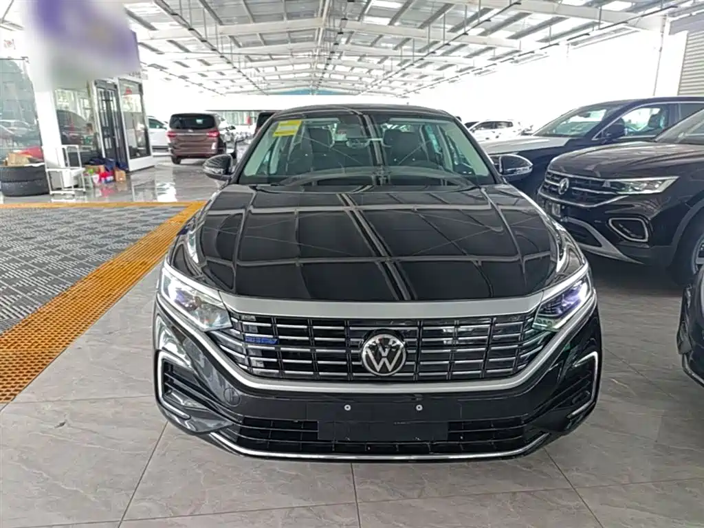 VOLKSWAGEN PASSAT NEW ENERGY