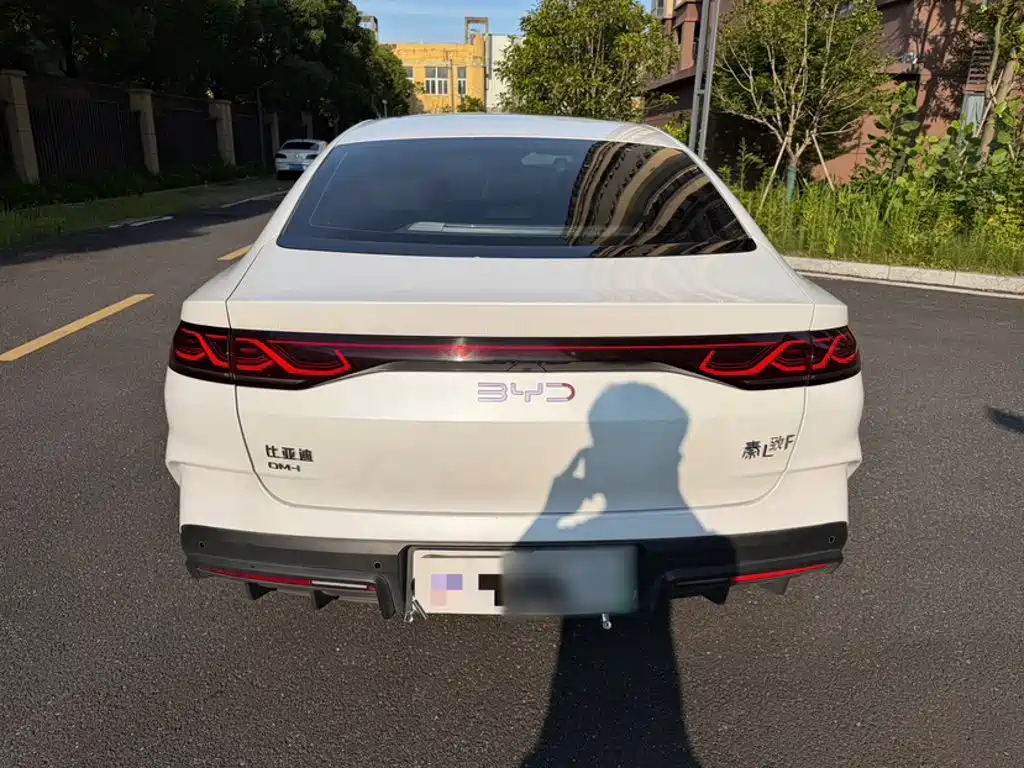 BYD Qin L 2024 2024 DM-i 120KM Leading