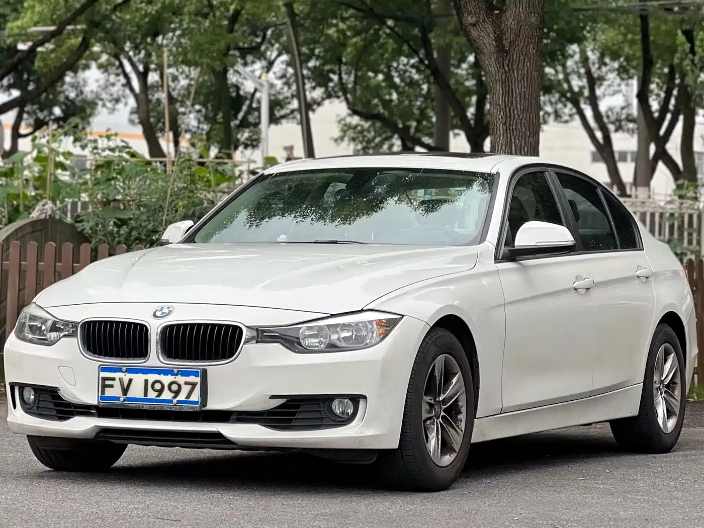 Фото 1 - BMW 3 Series