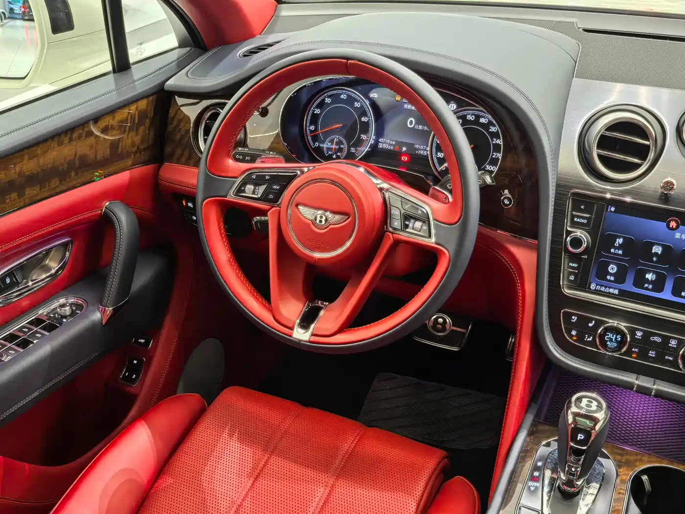 Bentley Bentayga 2021 4.0T V8 фото 5