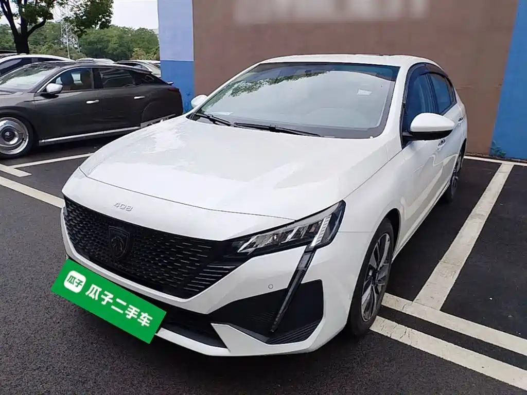 Peugeot 408 2022 1.6T Light Chaser Edition