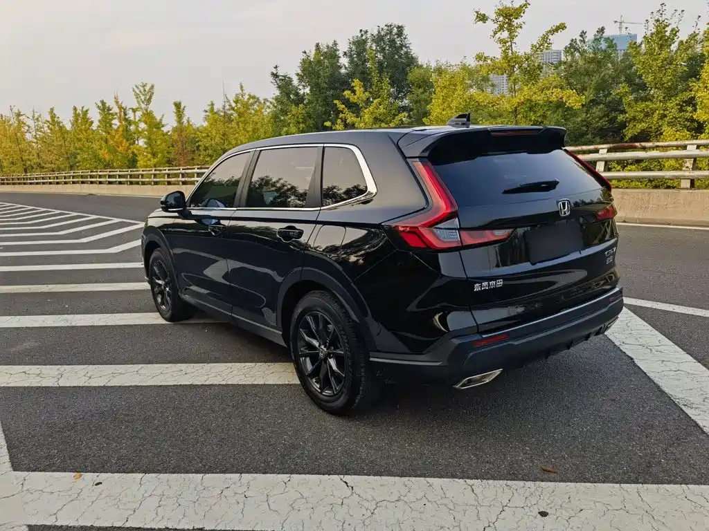 Фото 7 - Honda CR-V