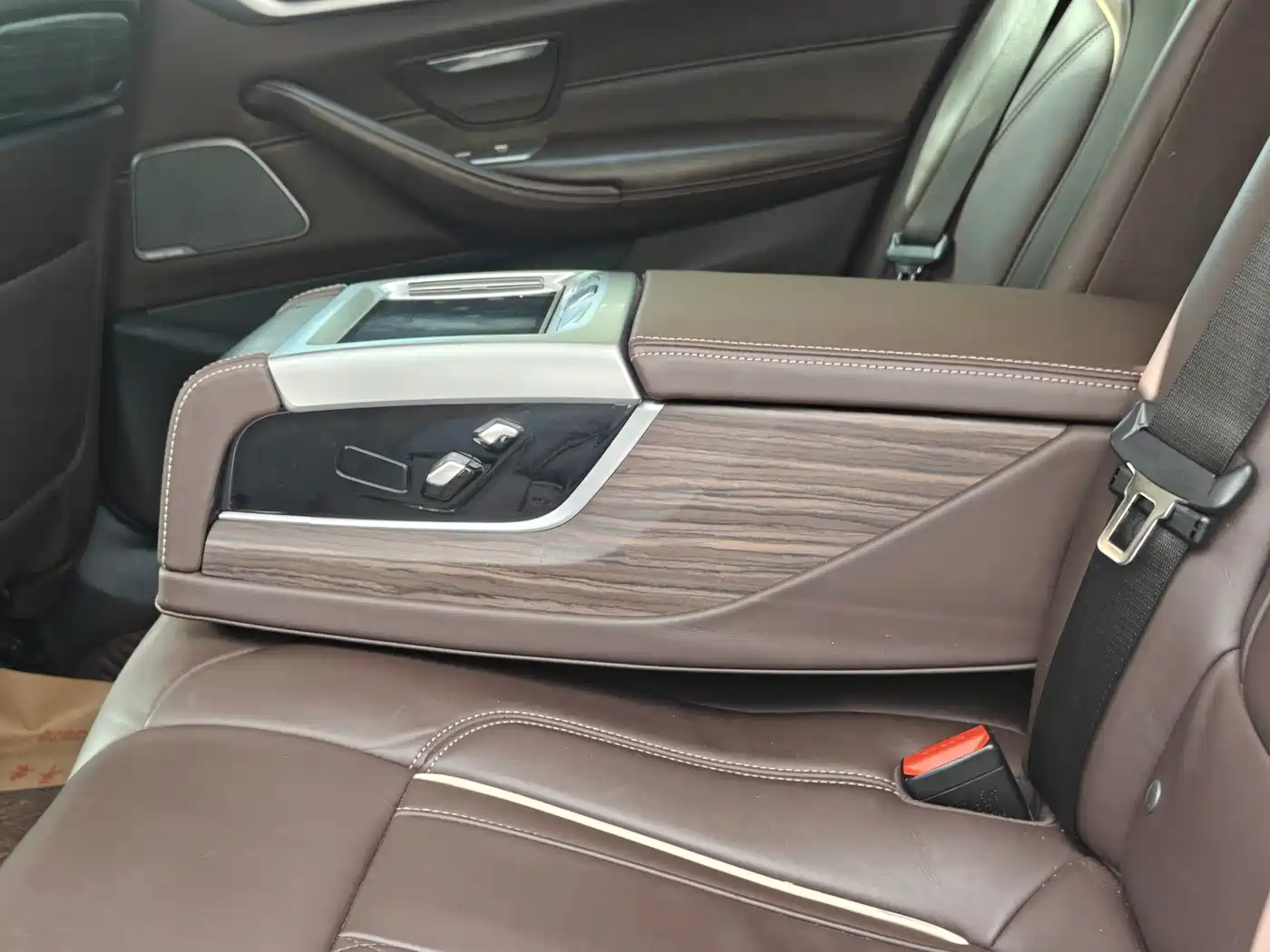 BMW 5 Series 2020 530Li Premium Luxury Package фото 11
