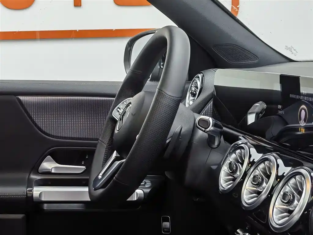 Mercedes-Benz GLB 2022 GLB 220 Dynamic фото 22