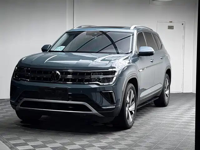 VOLKSWAGEN TOURANG 2023