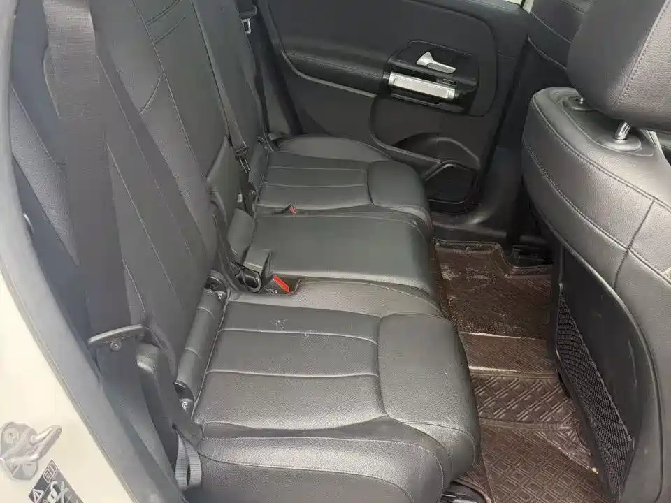 Mercedes-Benz GLB 2020 GLB 180 Dynamic фото 5