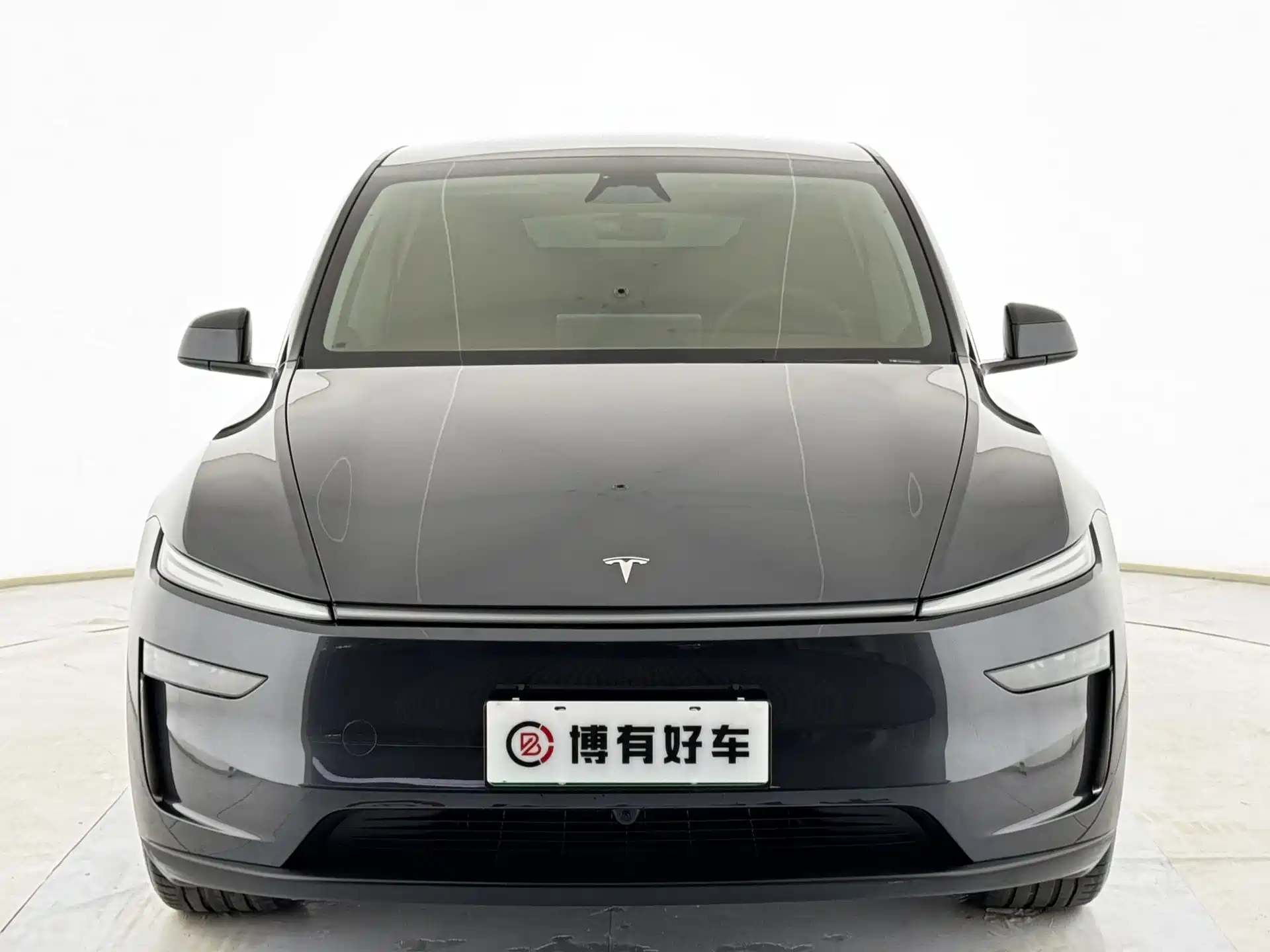 Photo 6 - Tesla Model Y