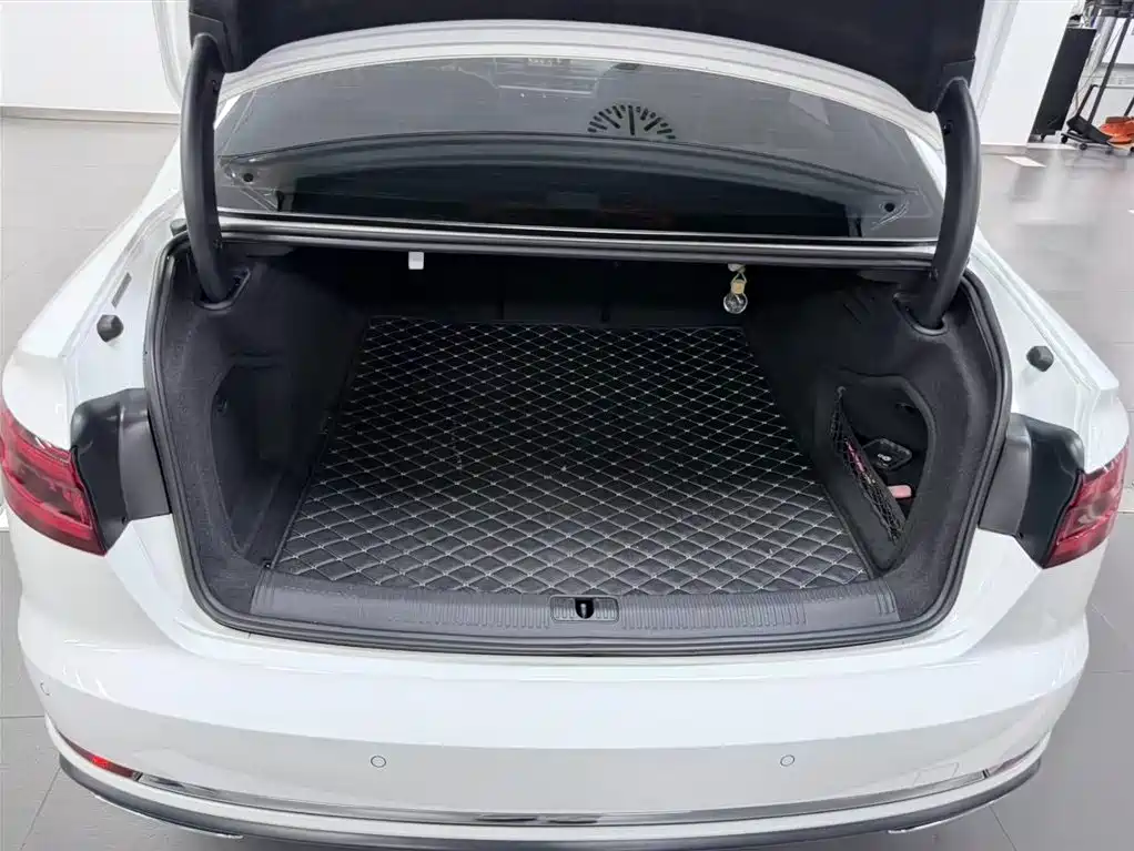 Audi A4L 2019 40 TFSI Progressive (China V) фото 8