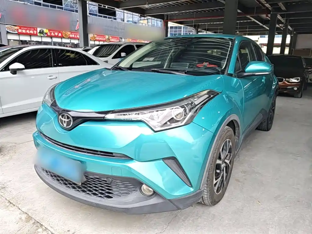 Toyota C-HR 2020 Model 2.0L Leading фото 2