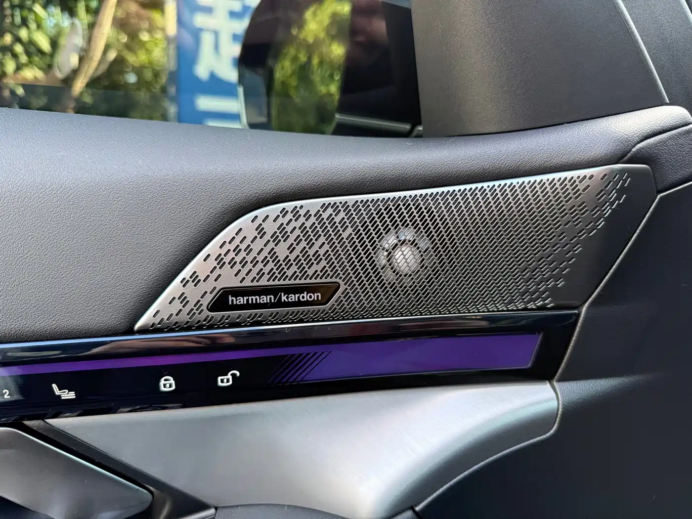 Фото 26 - BMW i5