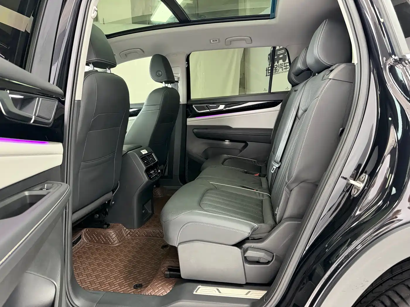 Volkswagen Teramont 2022 530 V6 4MOTION Premium Luxury фото 14