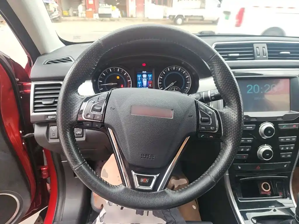 Фото 11 - Haval H2