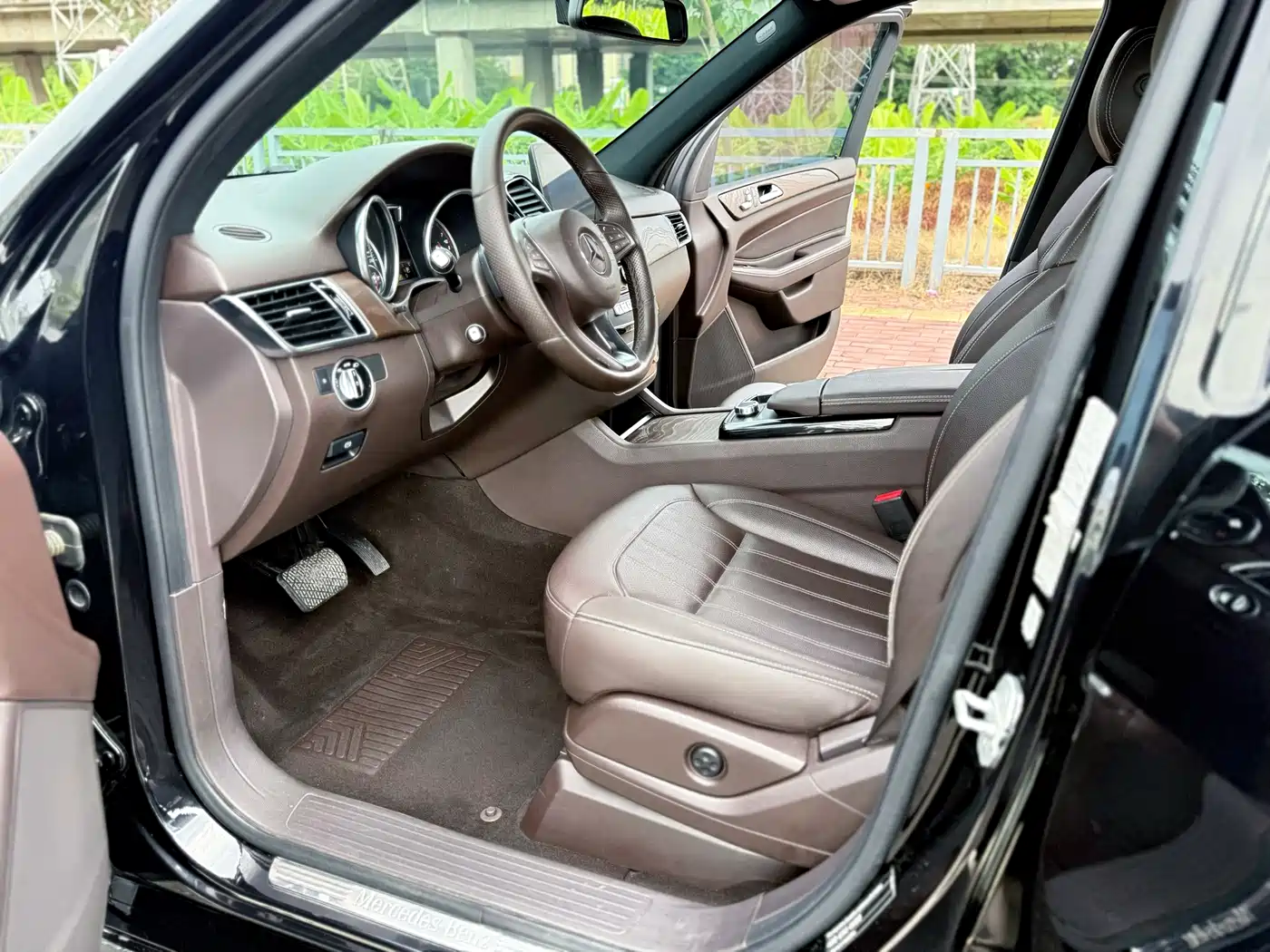 Mercedes-Benz GLE 2017 GLE 320 4MATIC Dynamic фото 5
