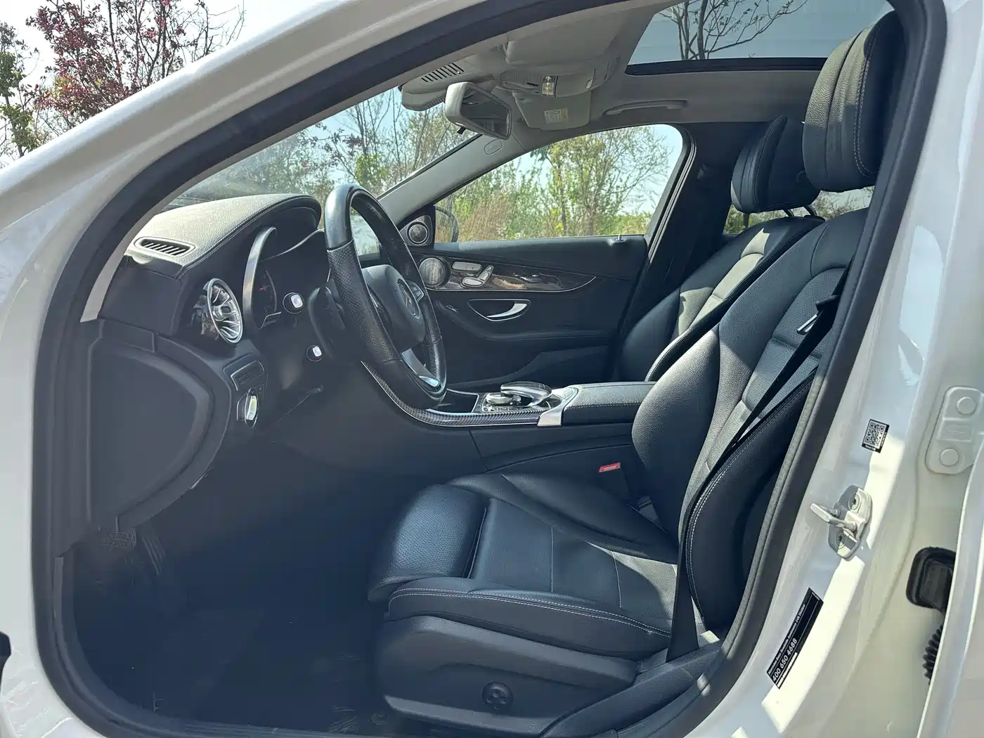 Mercedes-Benz C-Class 2015 Facelift C 200 L Sport фото 7