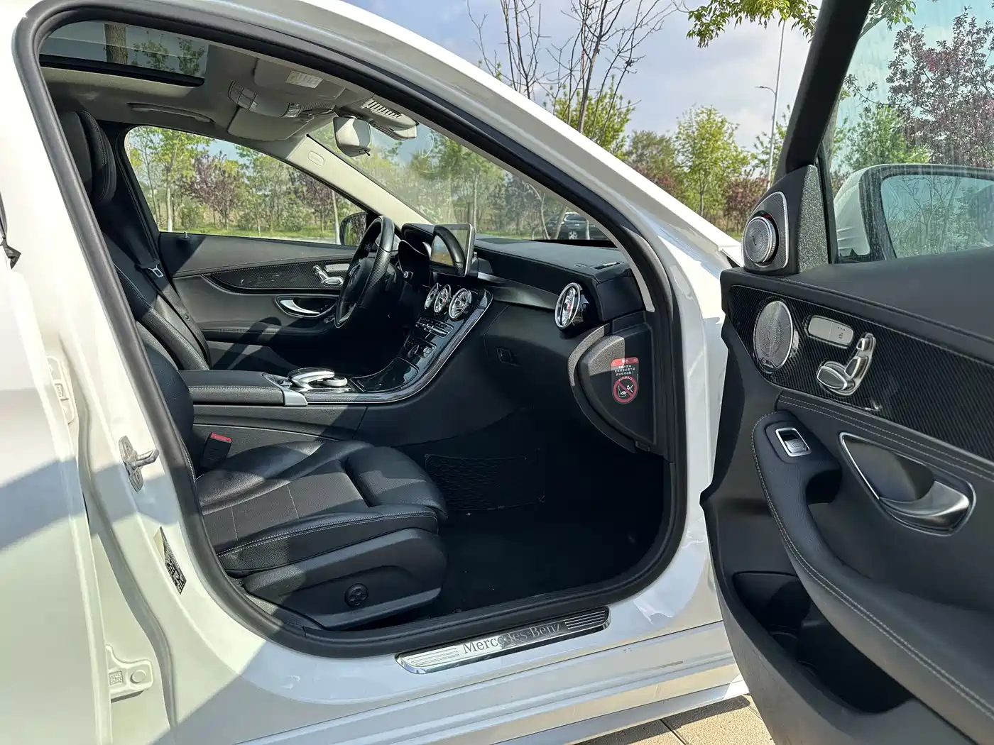 Mercedes-Benz C-Class 2015 Facelift C 200 L Sport фото 10