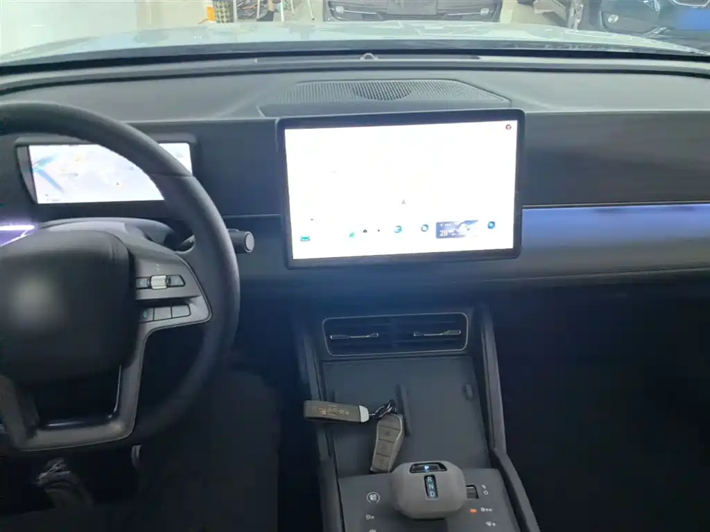 BYD Qin L 2025 DM-i Smart Drive Edition 80KM Leading фото 10