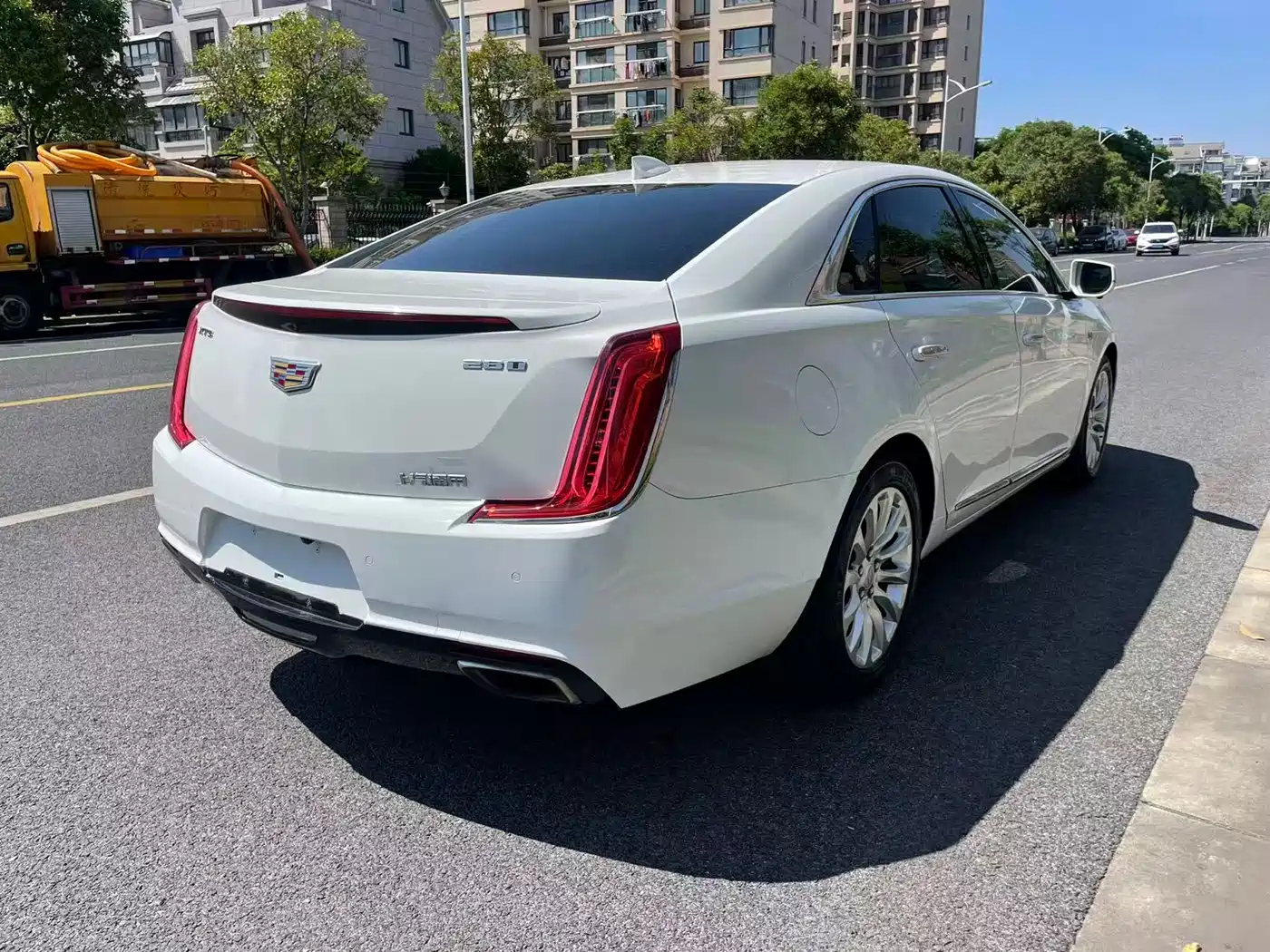 Cadillac XTS 2018 28T Technology фото 9