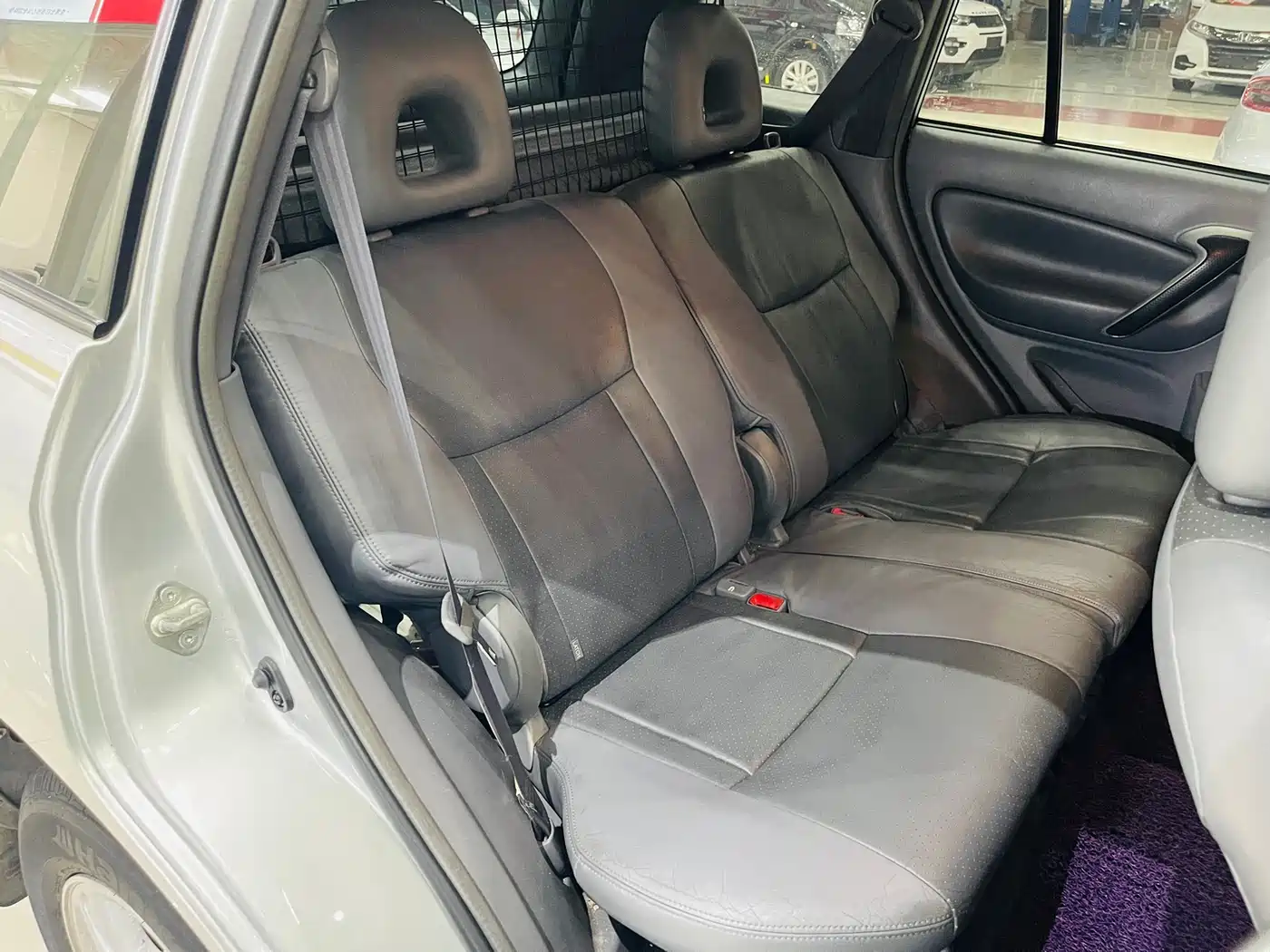 Toyota RAV4 (Import) 2004 2004 Model 2.0 5-Door
