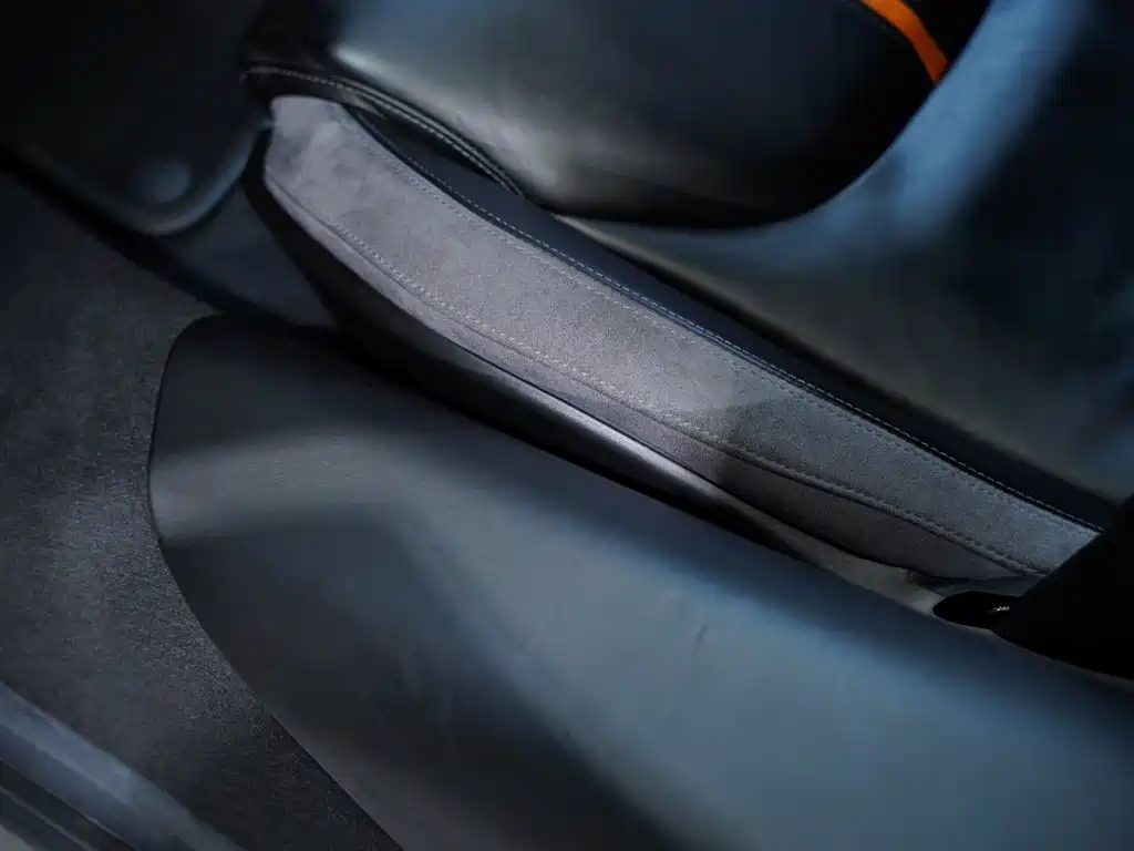 Фото 18 - McLaren 570
