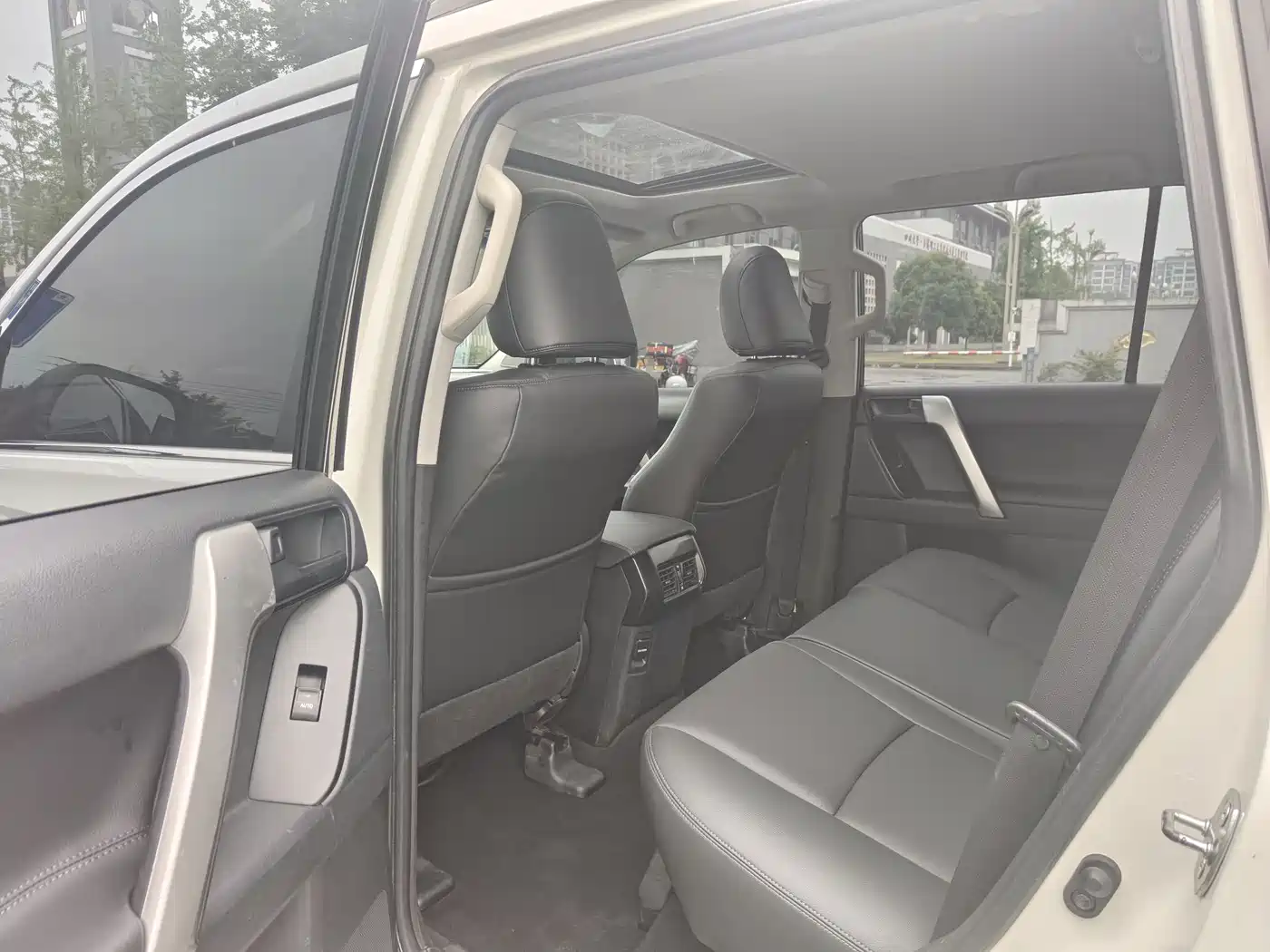 Toyota Prado 2016 2.7L Auto Standard Edition фото 19