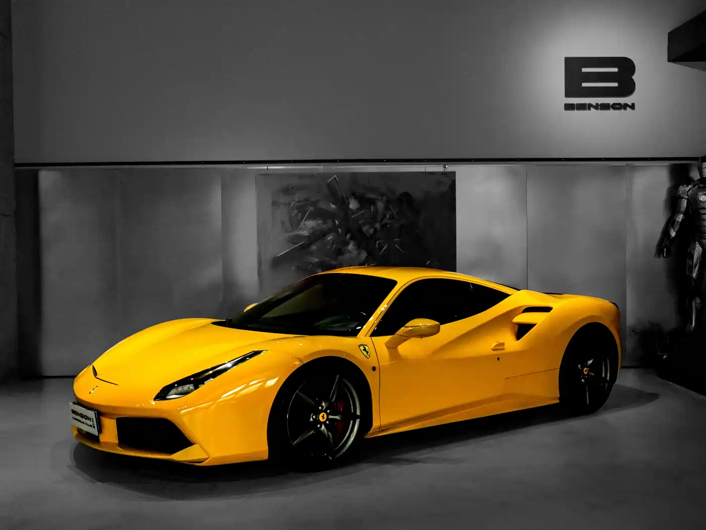 FERRARI 488