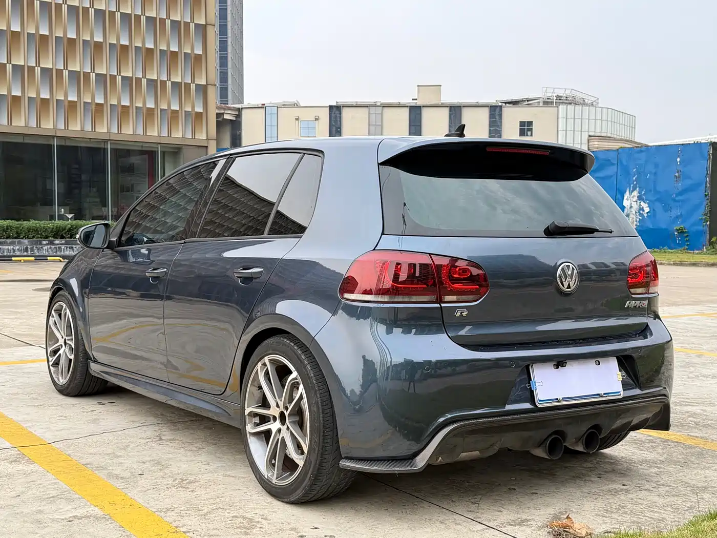 Volkswagen Golf (Import) 2011 2.0TSI R фото 9