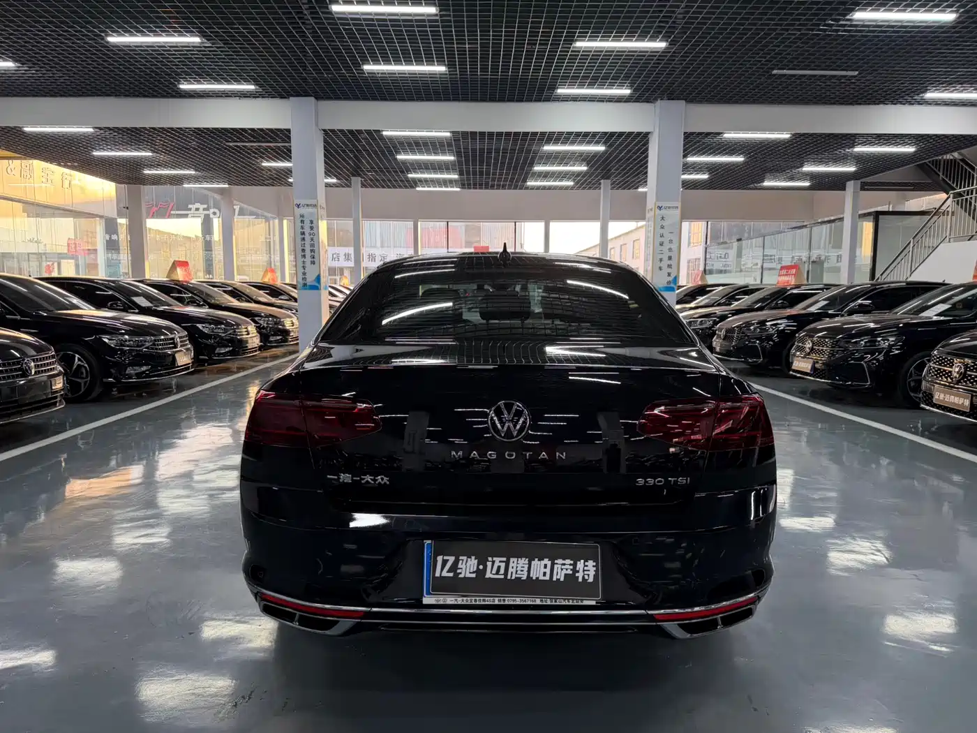 Volkswagen Magotan 2024 2 Million Units Public Sharing Edition 330TSI DSG Luxury фото 8