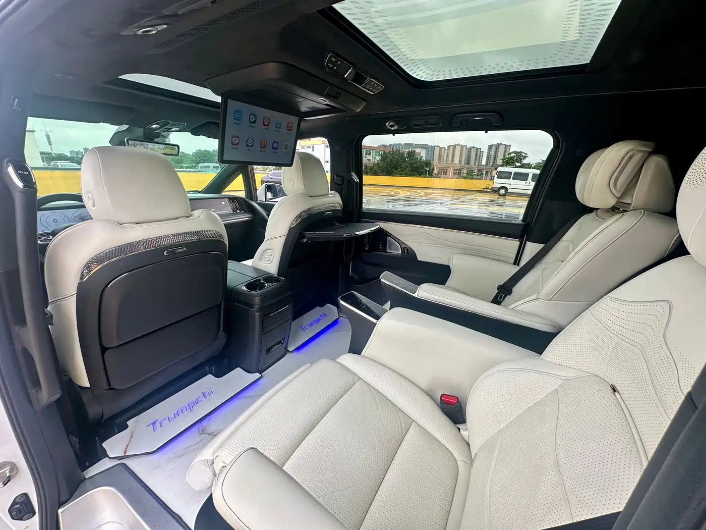 GAC Trumpchi Trumpchi M8 2023 Model Master Series Hybrid Royal Edition фото 9