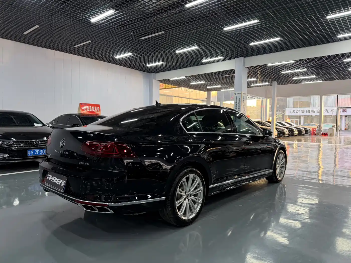 Volkswagen Magotan 2024 2 Million Units Public Sharing Edition 330TSI DSG Luxury фото 9